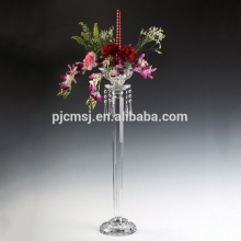 Candelabro de cristal alto con perlas de cristal colgantes para centros de mesa de boda